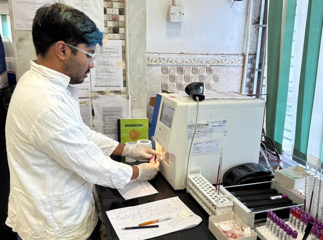 Aranyo in lab
